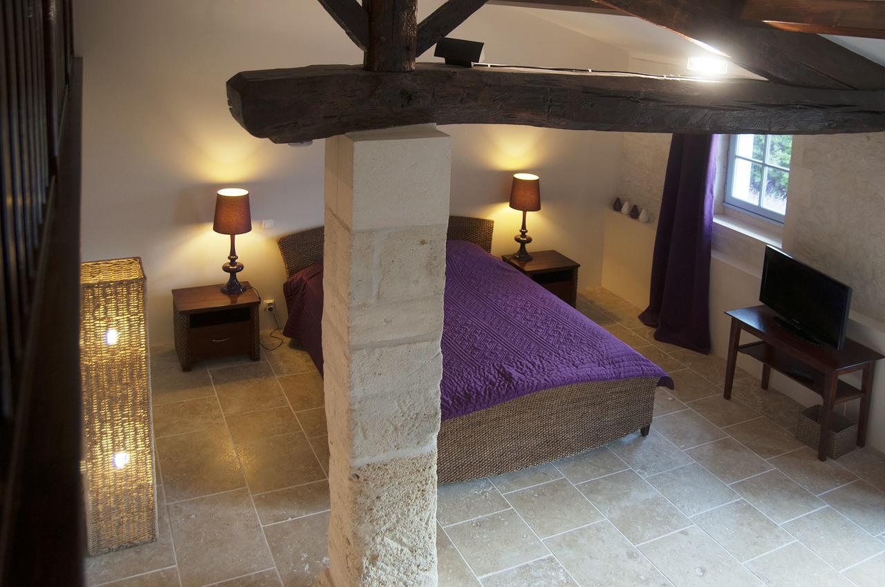 Chambre D'Hotes Clos Des Pierres Blanches Brie-sous-Archiac Dış mekan fotoğraf