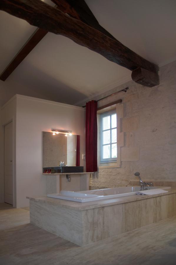 Chambre D'Hotes Clos Des Pierres Blanches Brie-sous-Archiac Dış mekan fotoğraf